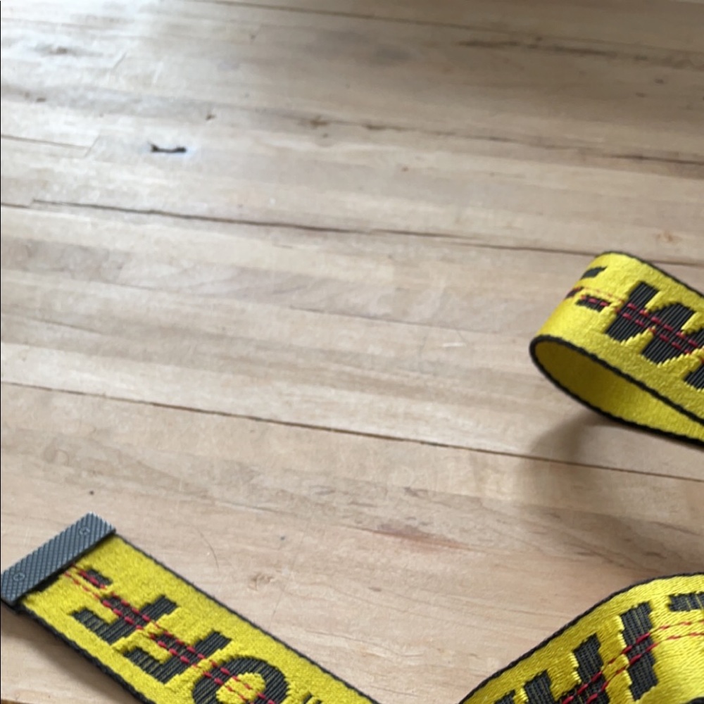 OFF WHITE BELT - Picture 2 of 2